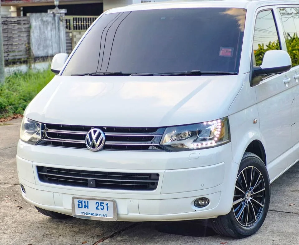 2013 Volkswagen Caravelle T5 3