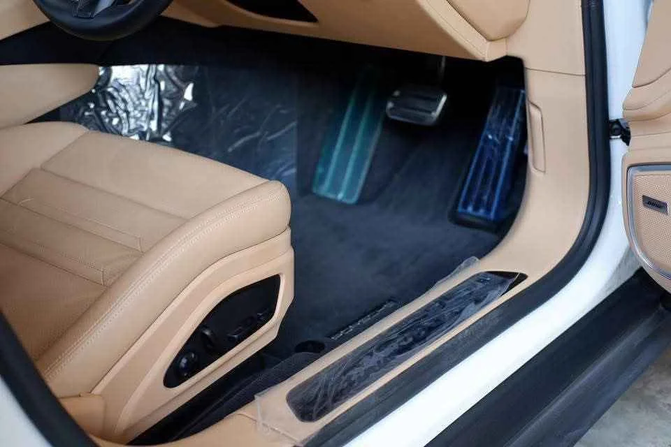 2024 Porsche Panamera II 3