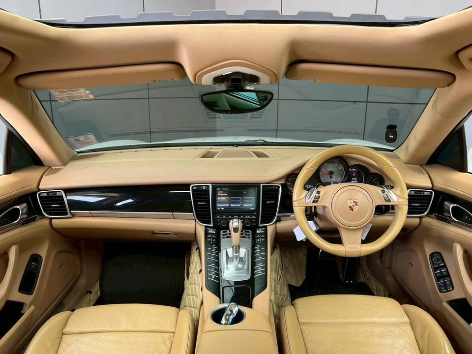 2012 Porsche Panamera I 2