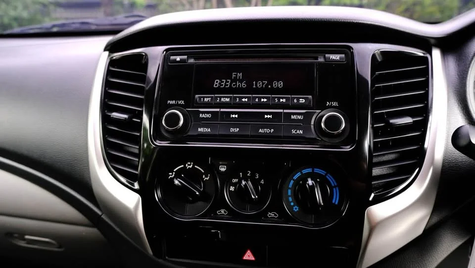 2017 Mitsubishi Triton V 2