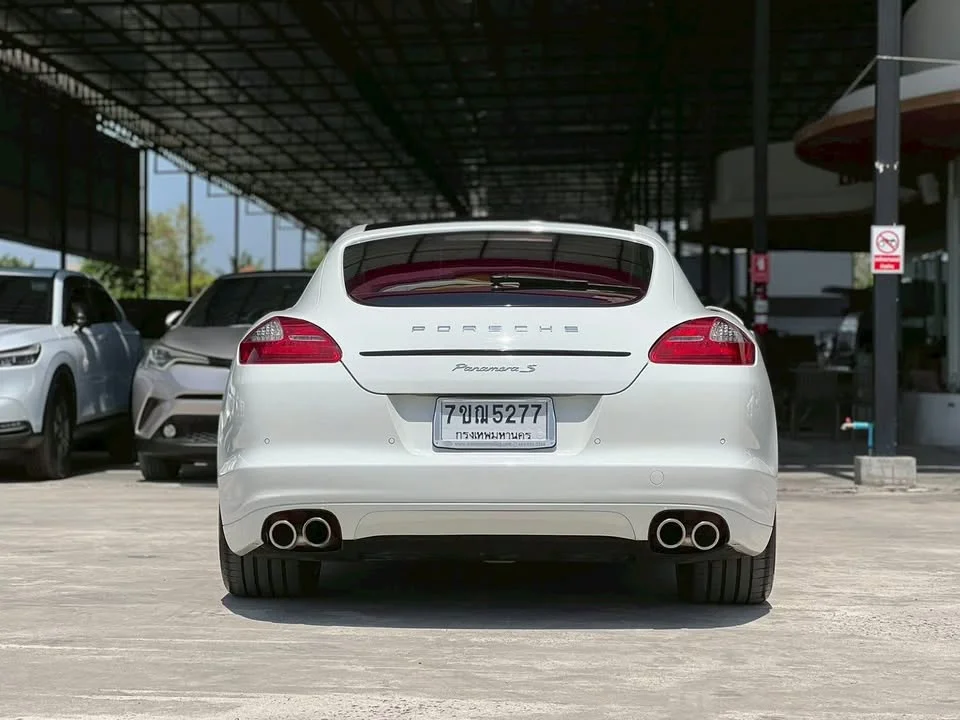 2013 Porsche Panamera I 3
