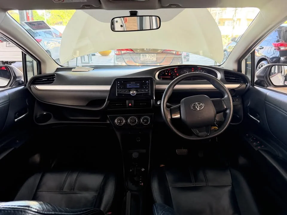 2018 Toyota Sienta II 3