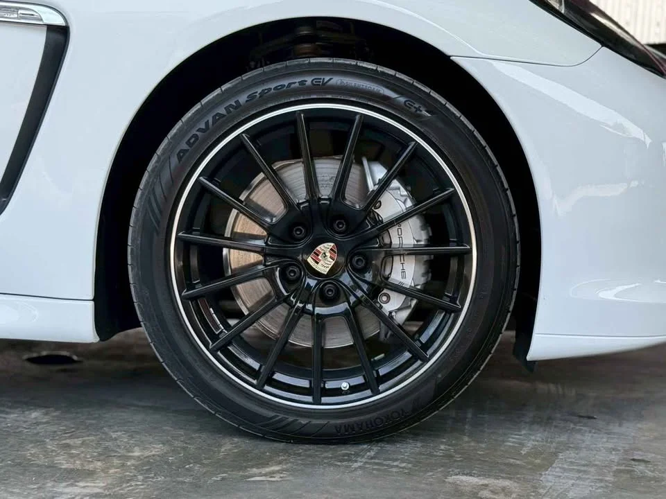 2013 Porsche Panamera I 3