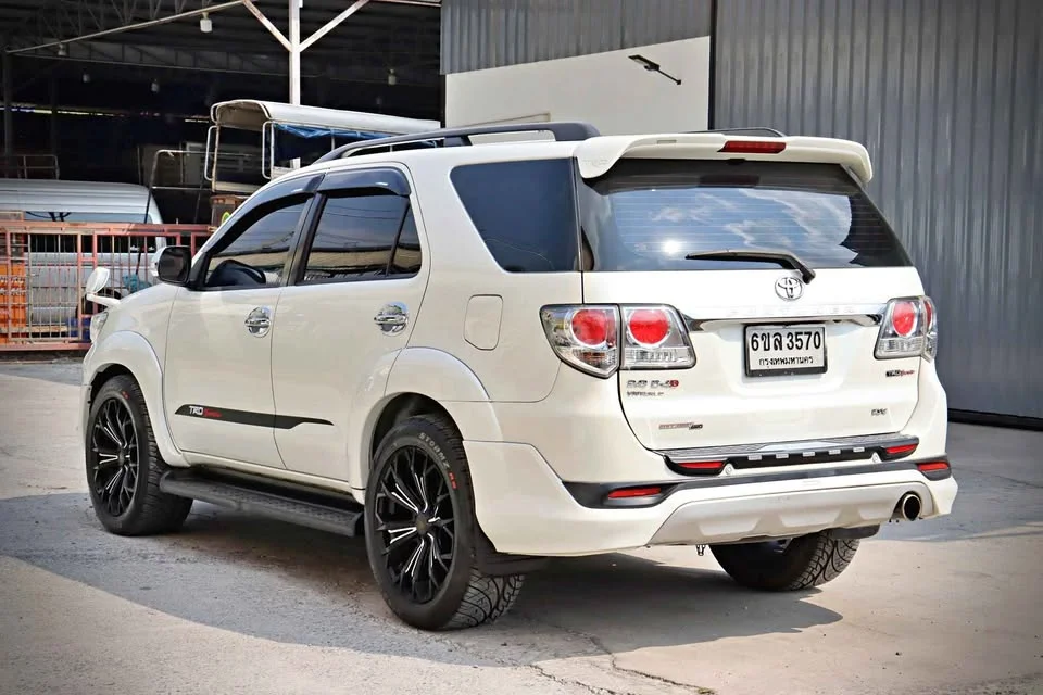 2012 Toyota Fortuner I 2