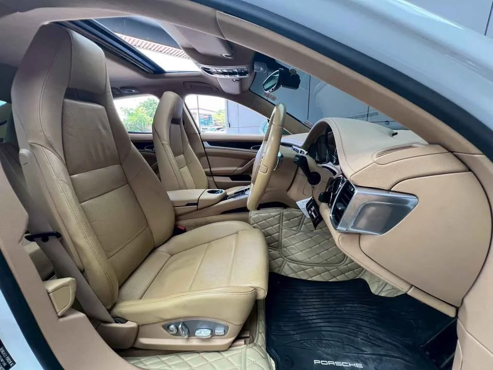 2013 Porsche Panamera I 3