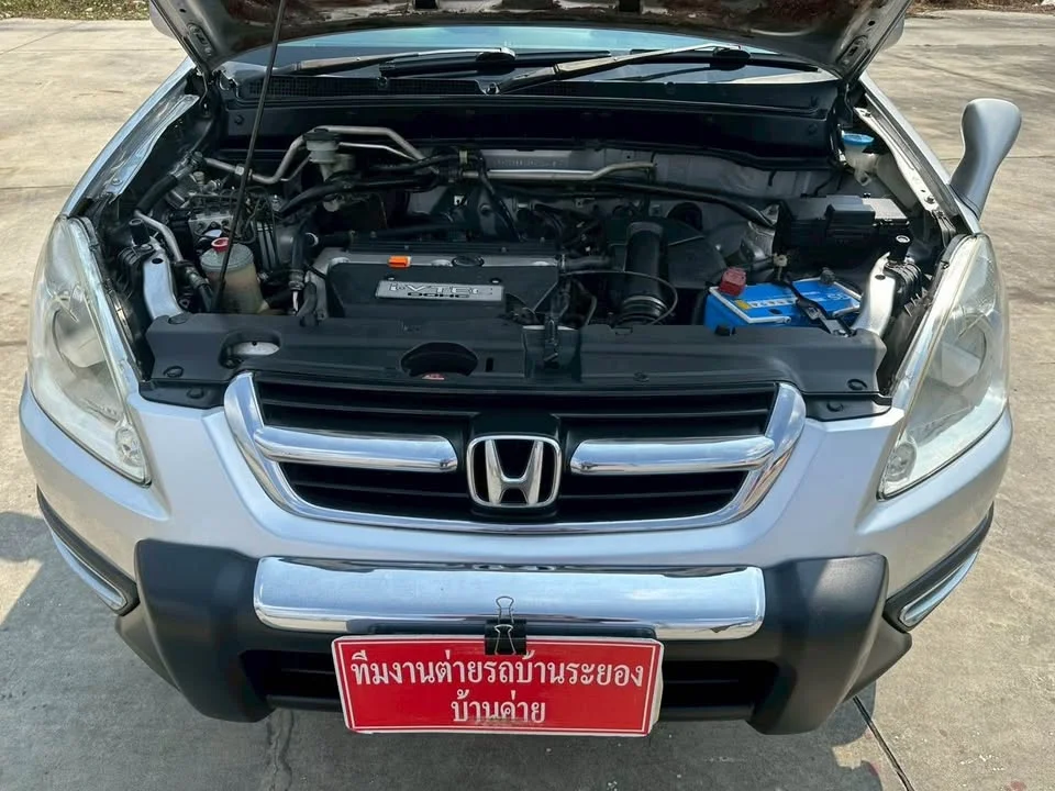 2004 Honda CR-V II 3