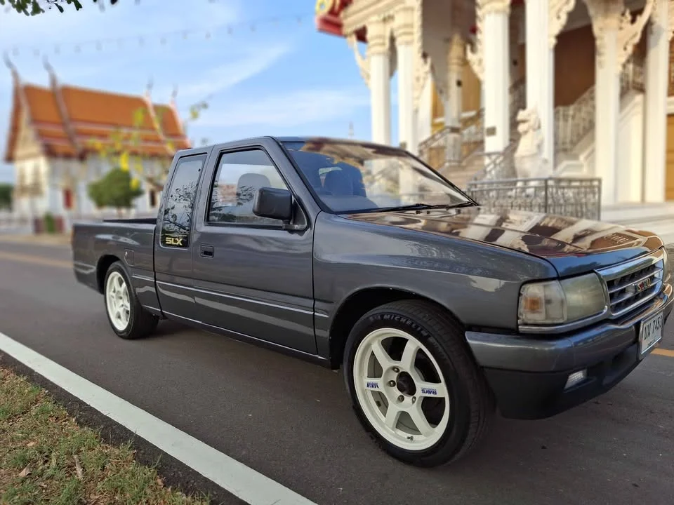 1994 Isuzu TFR III 3