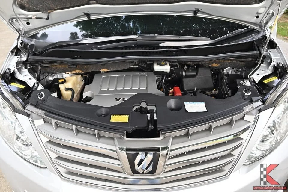 2013 Toyota Alphard, Vellfire II (AH20) 3