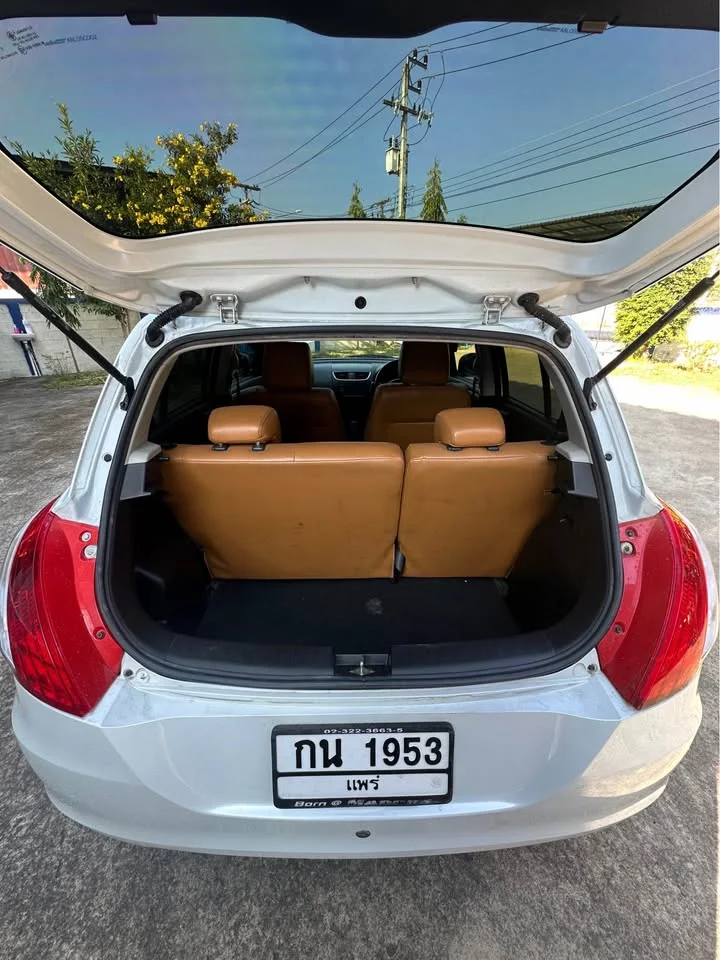2012 Suzuki Swift II 3