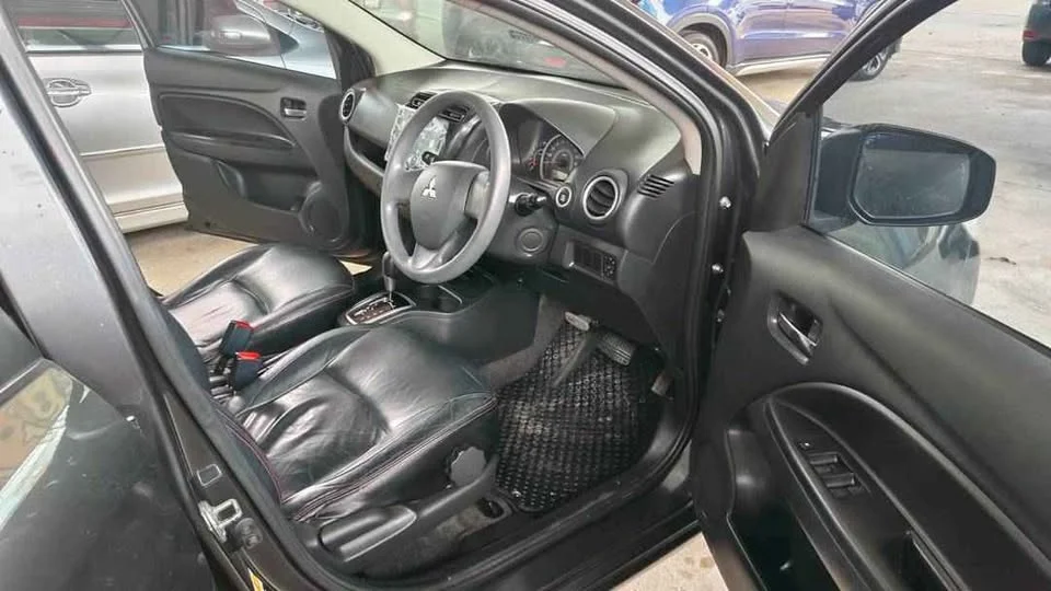 2013 Mitsubishi Attrage VI 3