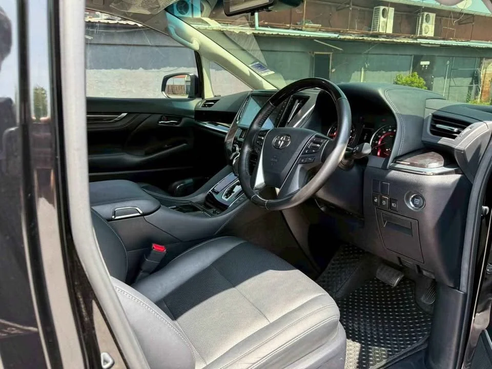 2020 Toyota Alphard, Vellfire III (AH30) 3