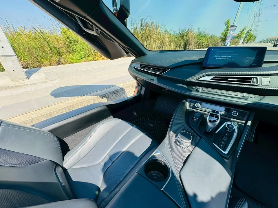 2021 BMW i8 I12, I15 2