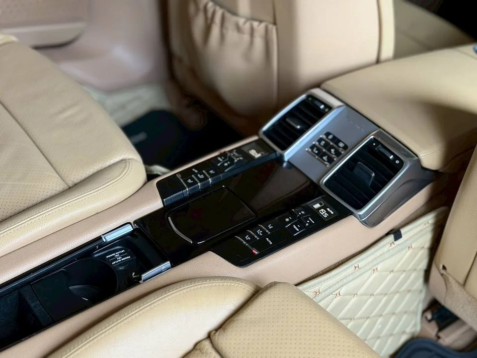 2013 Porsche Panamera I 3