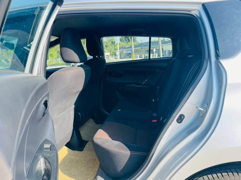 2015 Toyota Yaris III 2