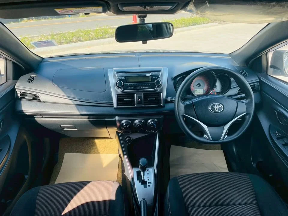 2015 Toyota Yaris III 3