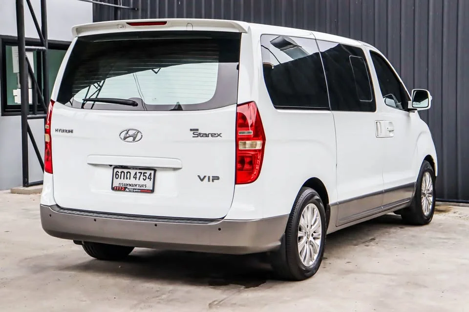2011 Hyundai H-1 II 3