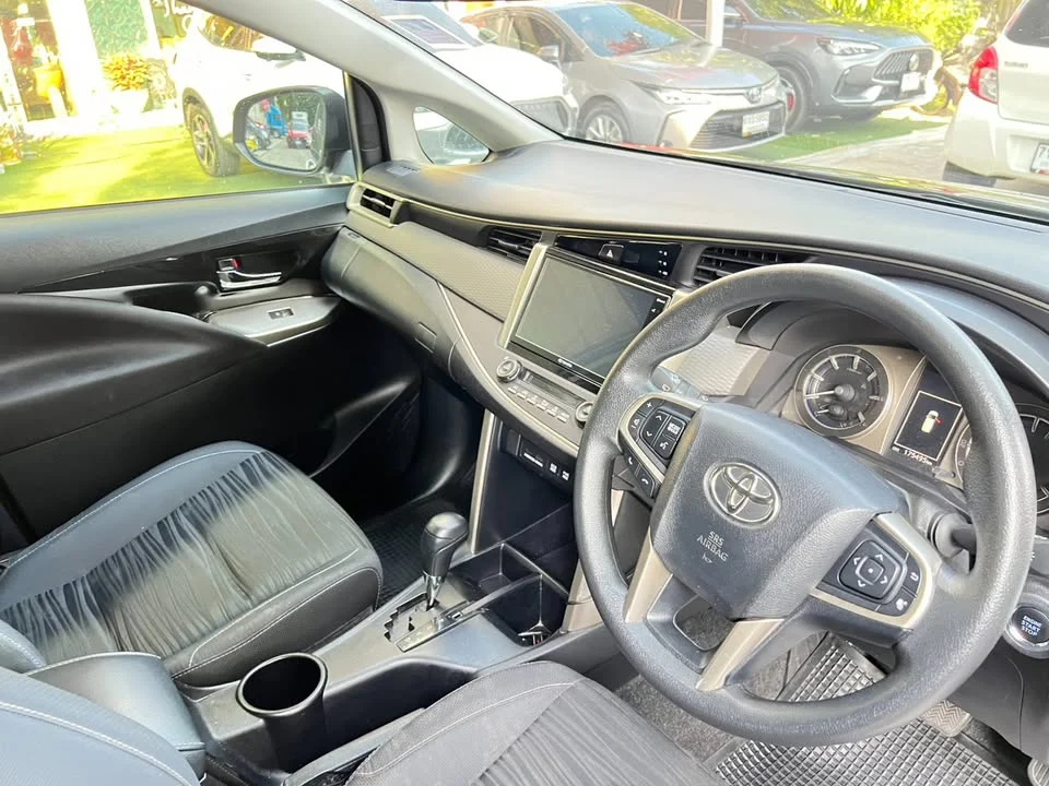 2022 Toyota Innova II 3