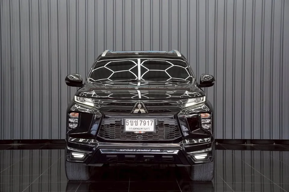 2023 Mitsubishi Pajero Sport III 3