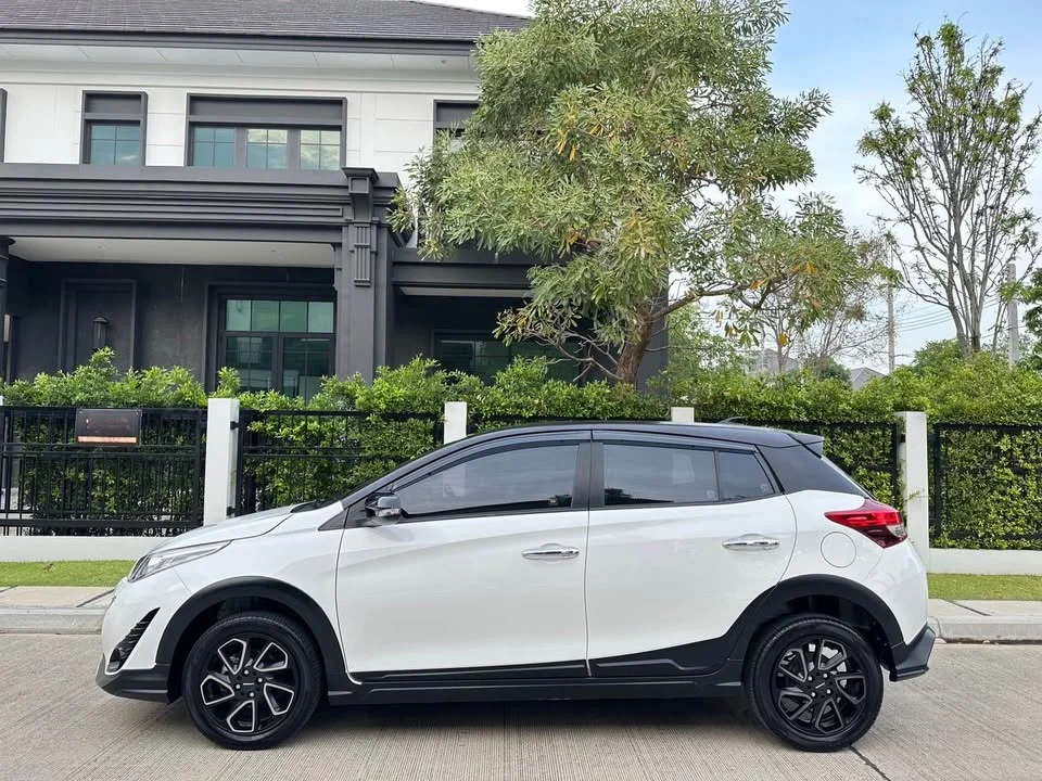 2020 Toyota Yaris III 3