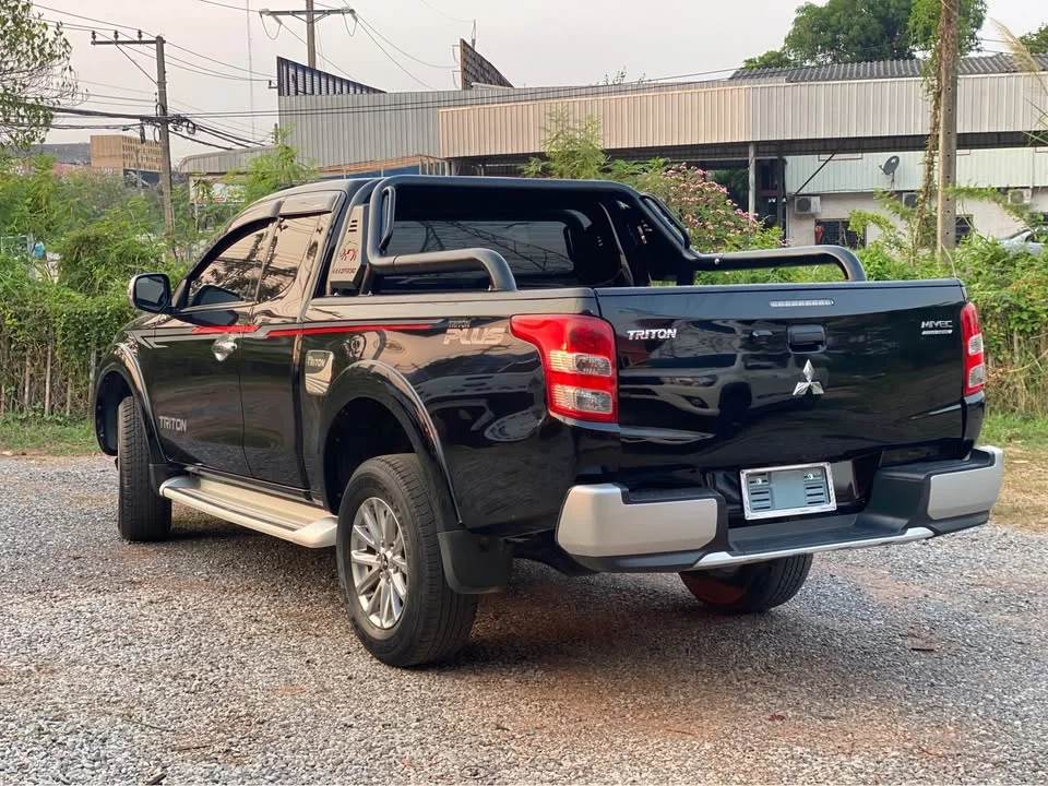 2018 Mitsubishi Triton V 2