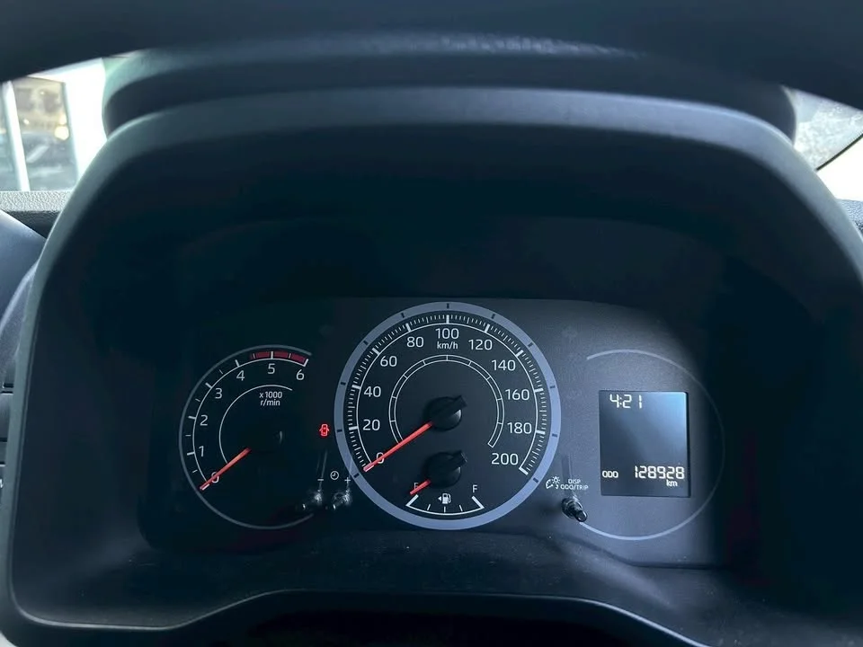 2020 Toyota Commuter VI (H300) 3