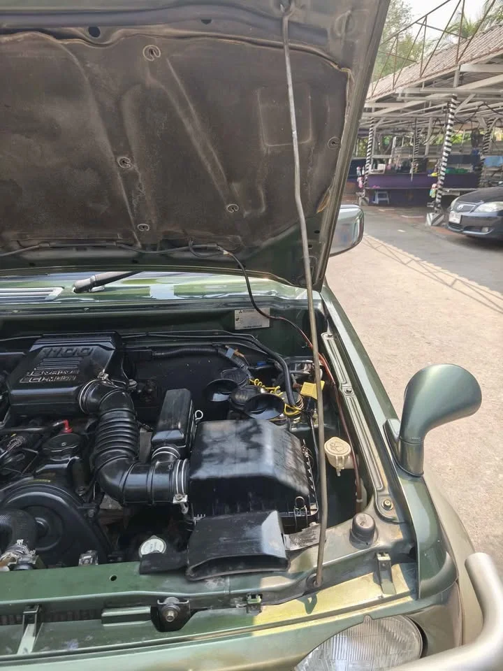 1997 Mitsubishi Pajero Junior 2