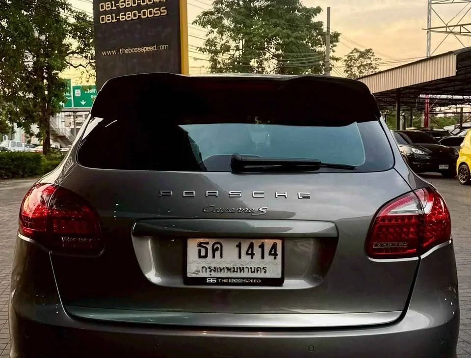 2010 Porsche Cayenne II 3