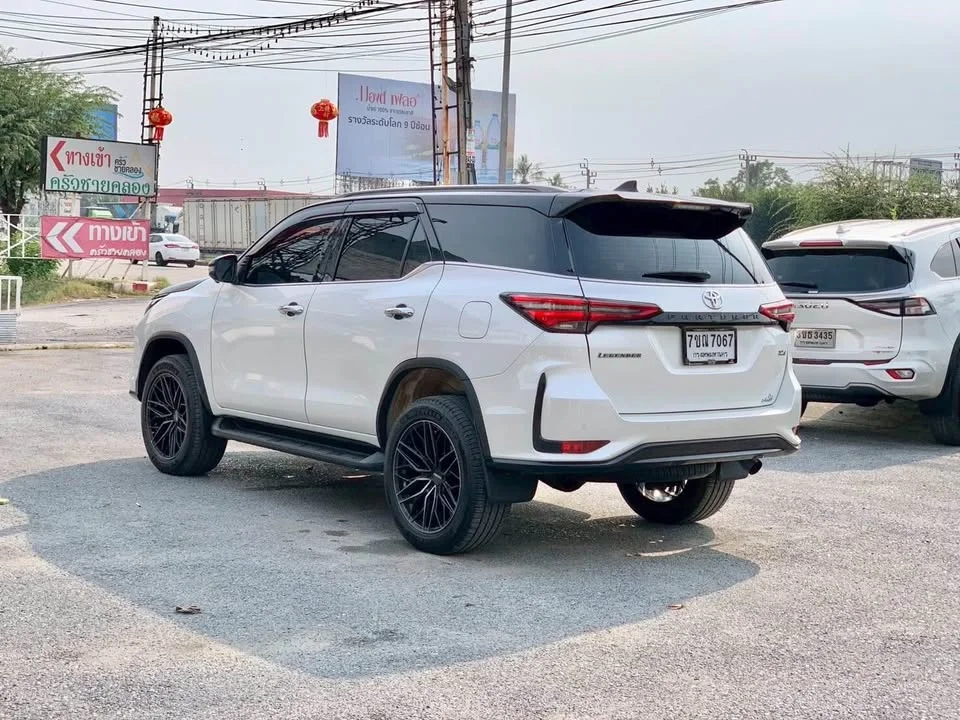 2022 Toyota Fortuner II 2