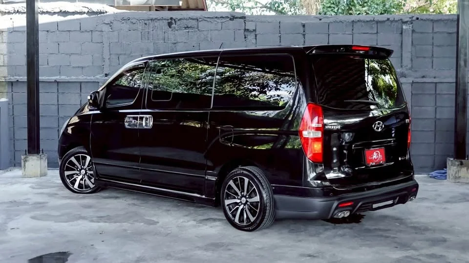 2011 Hyundai H-1 II 3