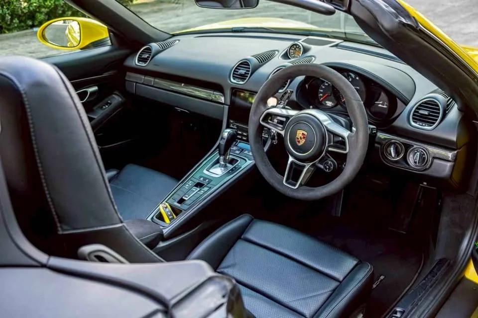 2017 Porsche 718 Boxster and Cayman IV 2