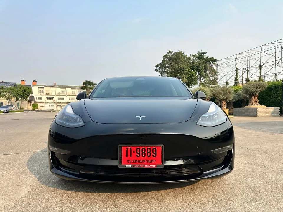 2023 Tesla Model 3 2