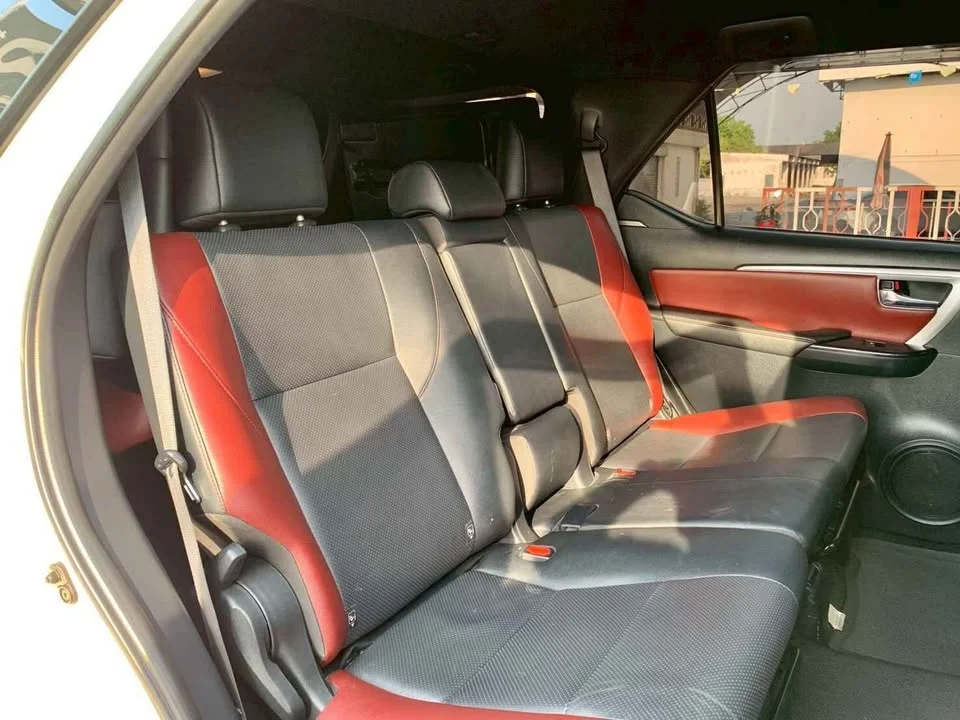 2022 Toyota Fortuner II 3