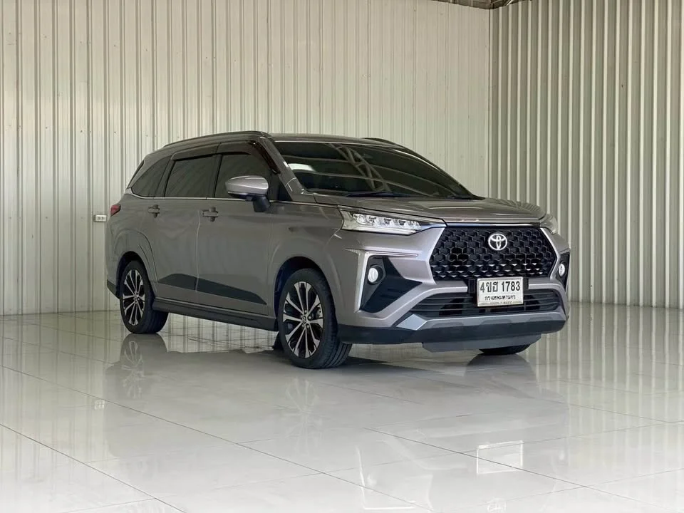2024 Toyota Veloz III 3