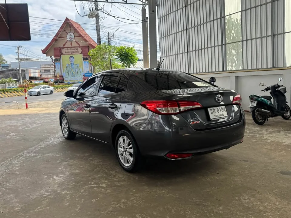 2018 Toyota Yaris ATIV III 2