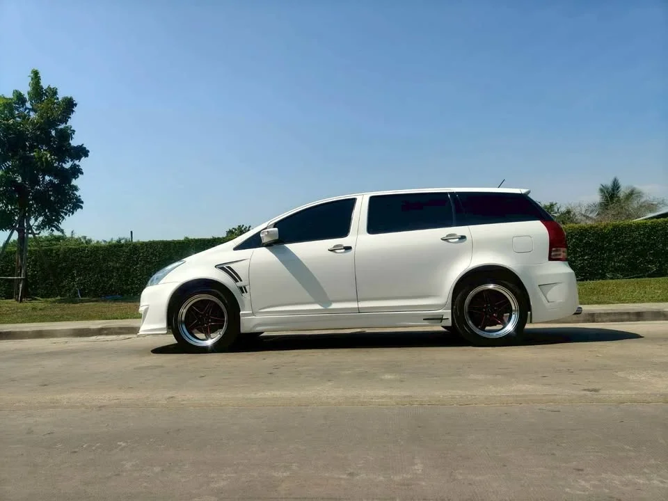2008 Toyota Wish I 2