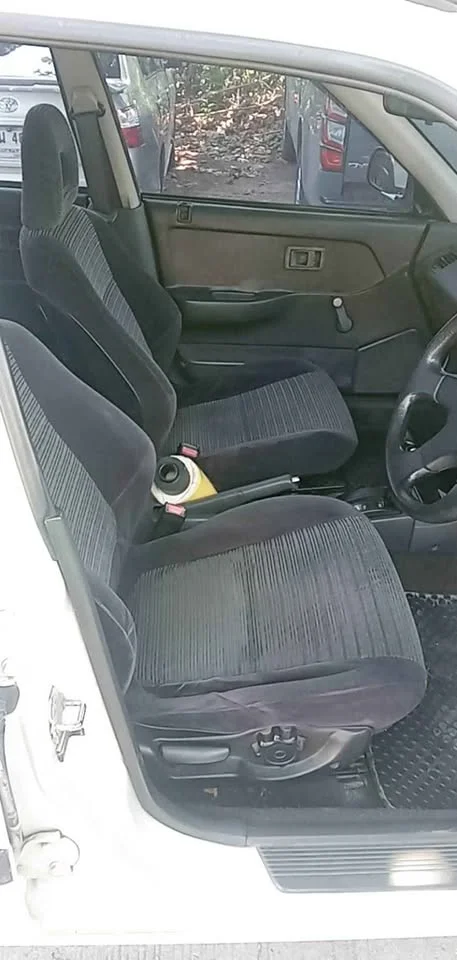 1990 Honda Civic IV 3
