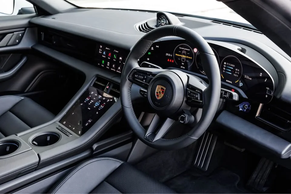 2023 Porsche Taycan 9J1 2