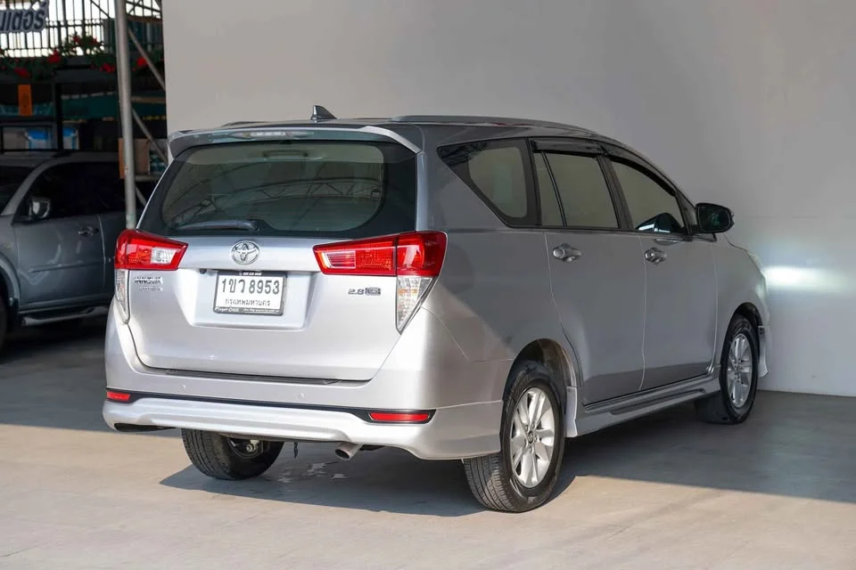 2017 Toyota Innova II 3