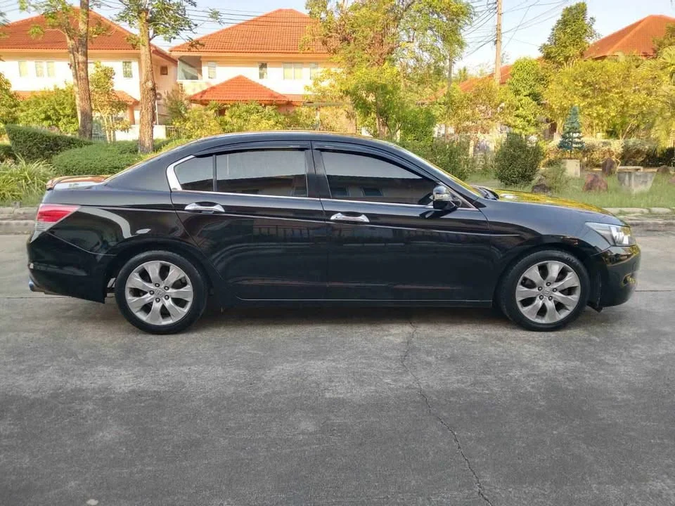 2008 Honda Accord VIII 2