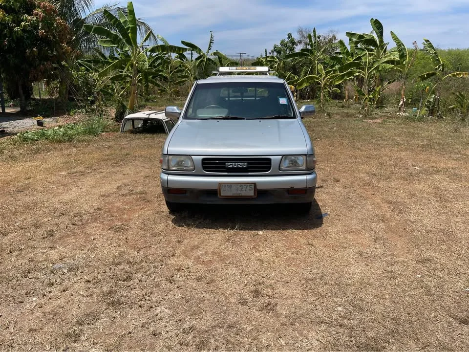1995 Isuzu TFR III 3