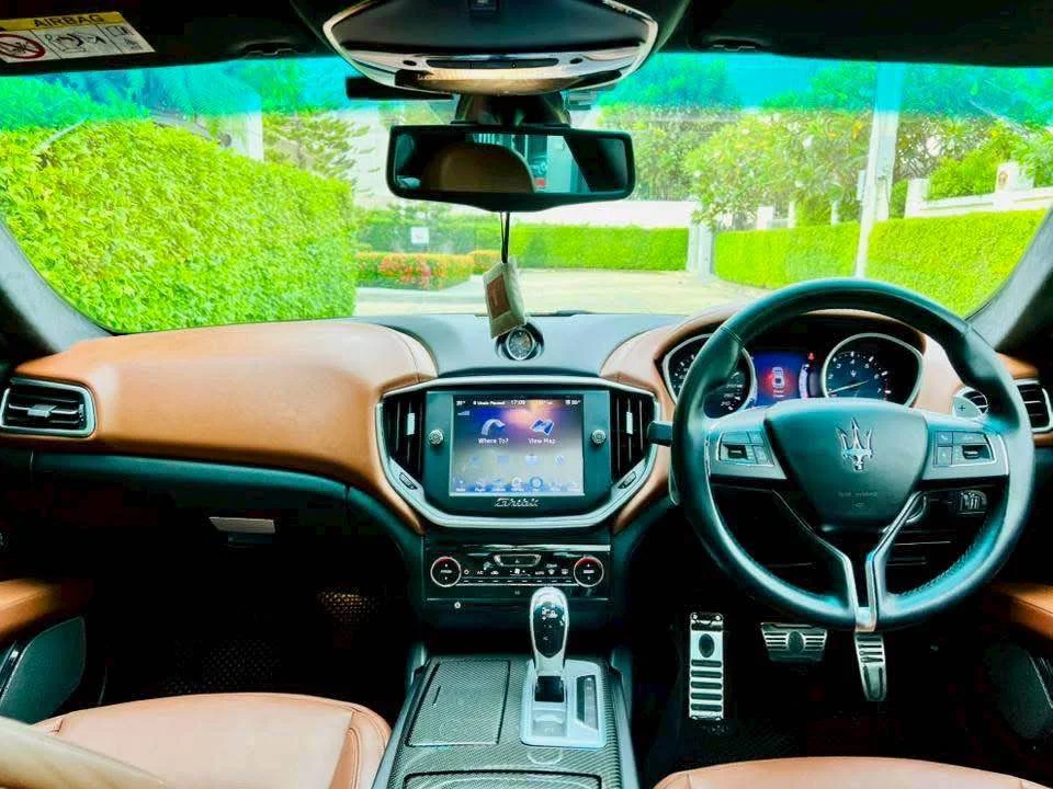 2015 Maserati Ghibli Tipo M157 2