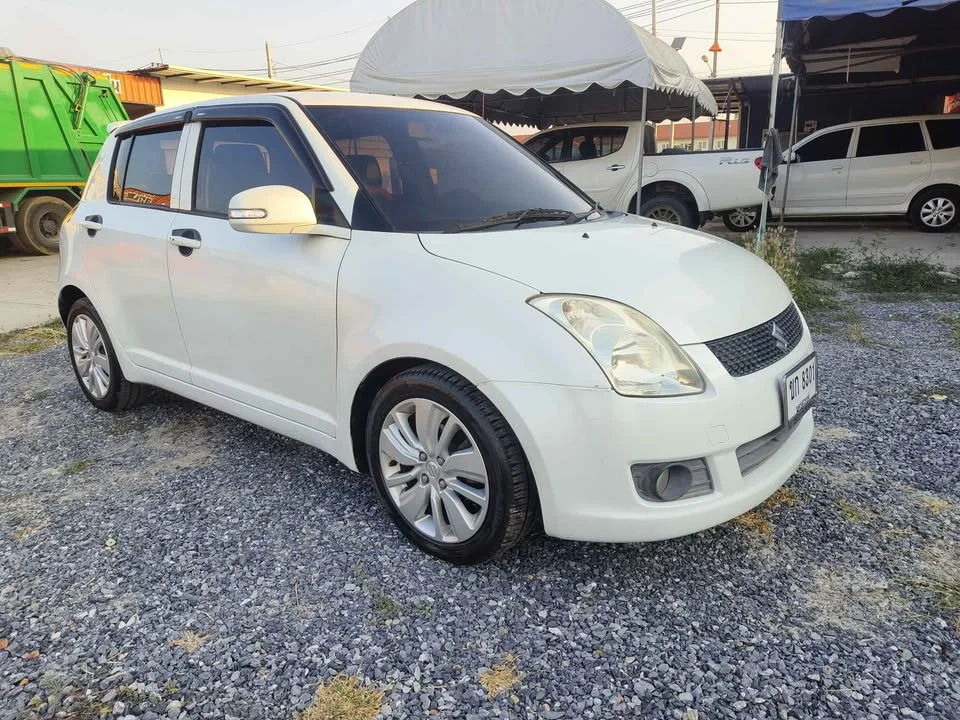 2011 Suzuki Swift I 2