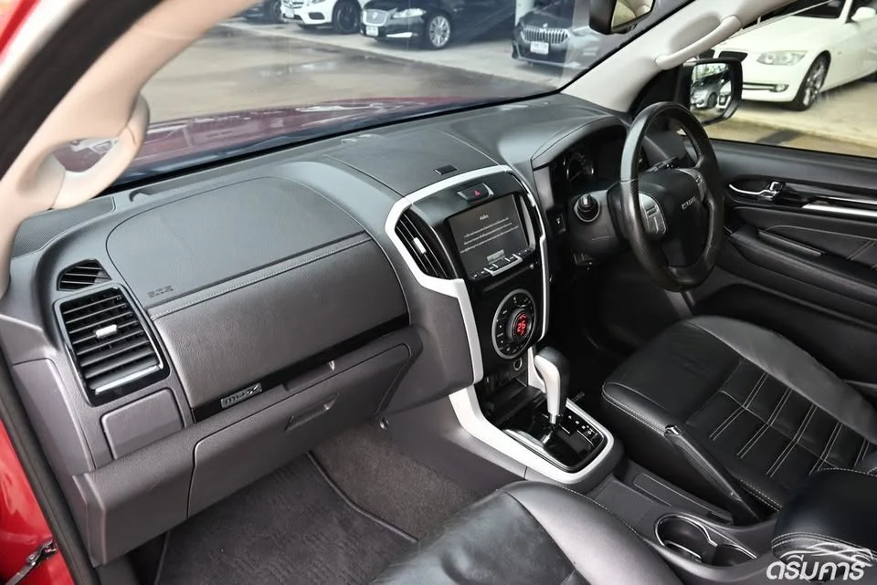 2019 Isuzu MU-X I 3