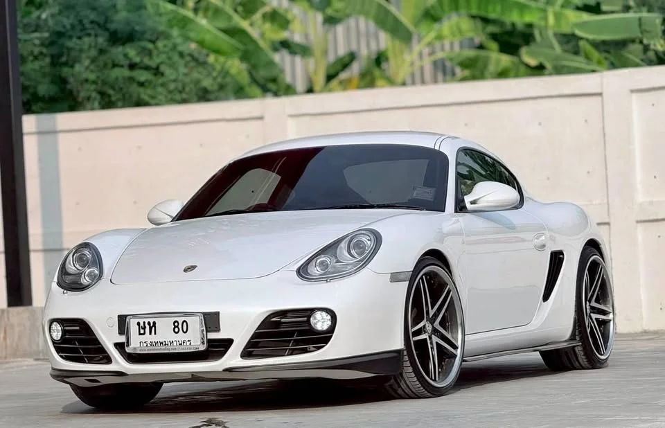 2011 Porsche Boxster and Cayman II 2