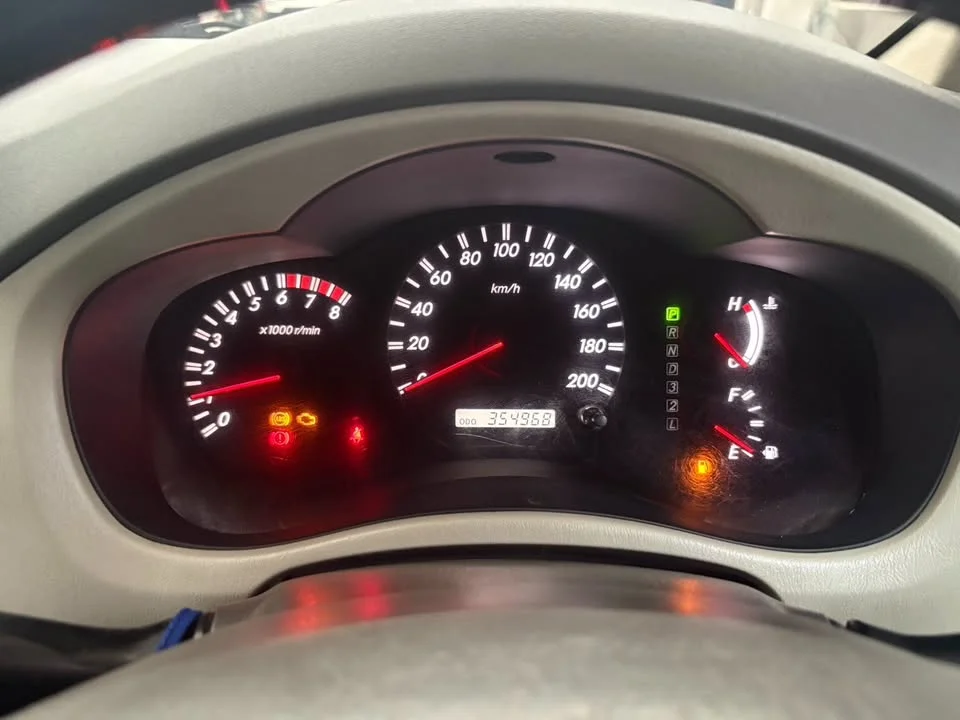 2011 Toyota Innova I 2
