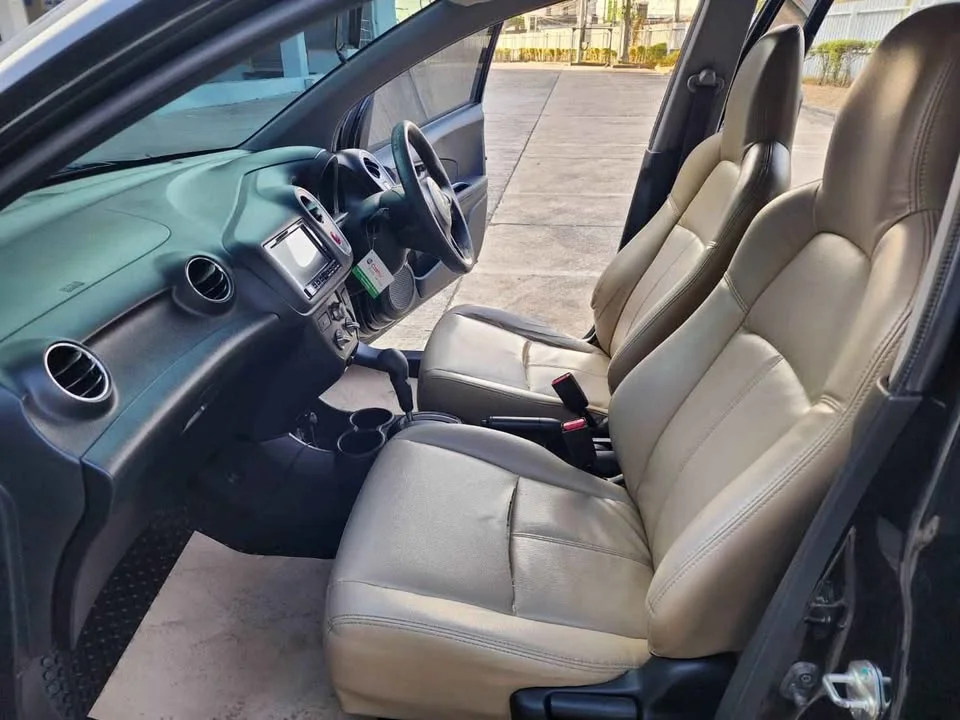 2014 Honda Mobilio II 2