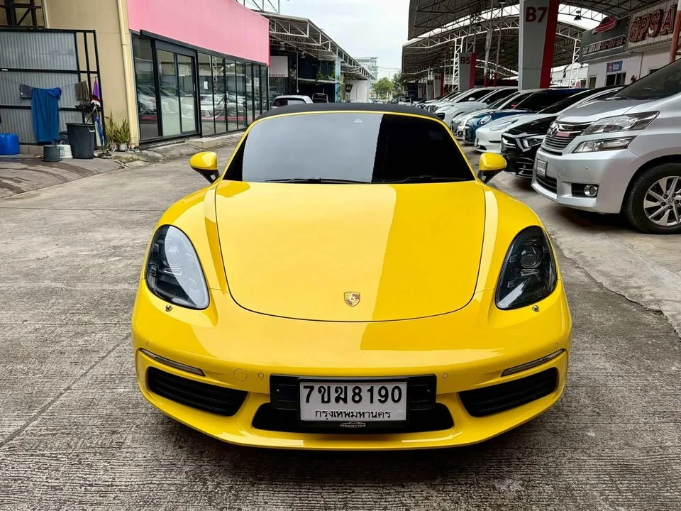 2017 Porsche 718 Boxster and Cayman IV 2