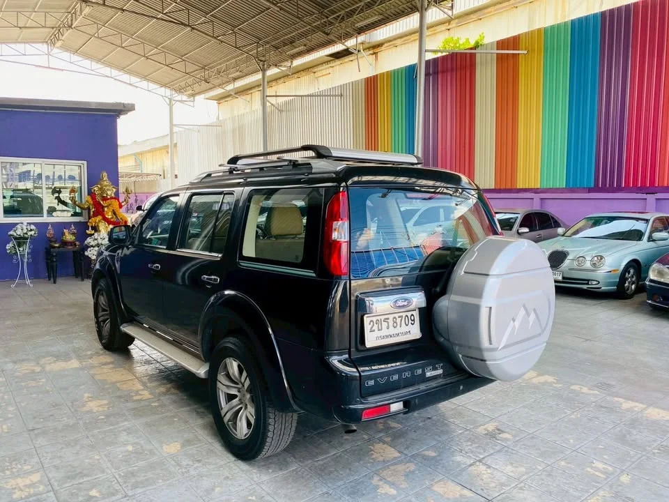 2011 Ford Everest I 2