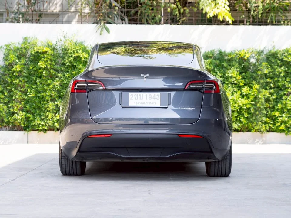 2022 Tesla Model Y 2