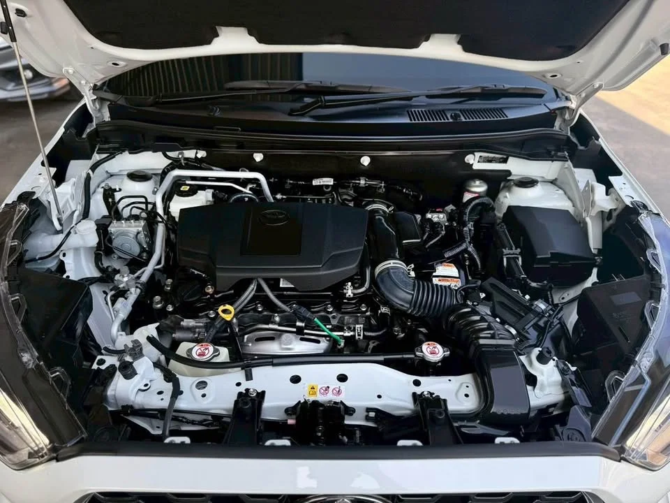 2024 Toyota Yaris Cross AC200 2